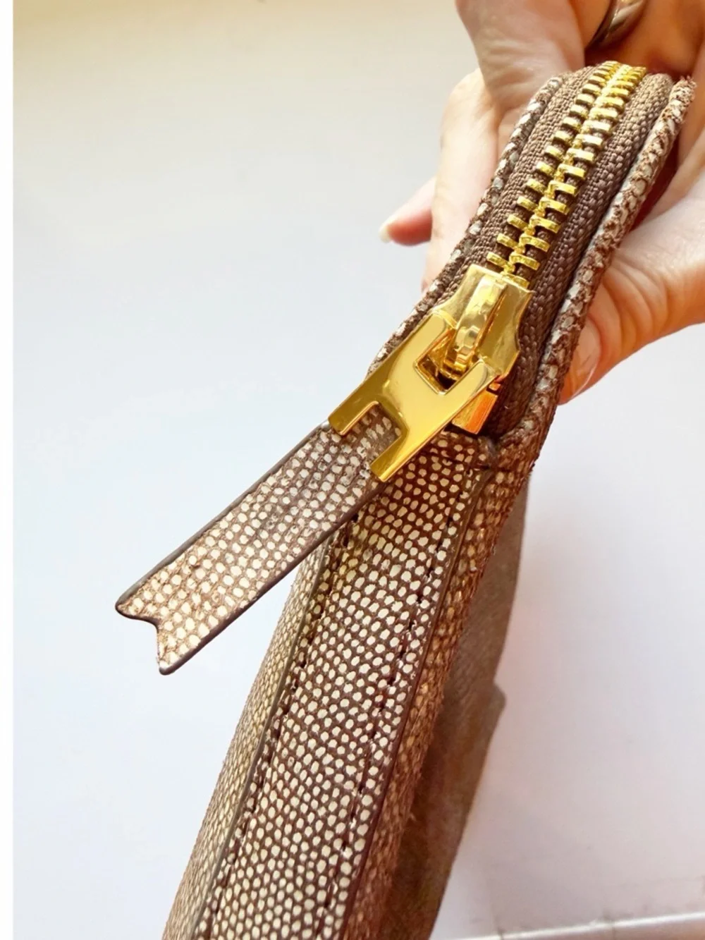 India Hicks Insider Leather Pouch Island Gecko